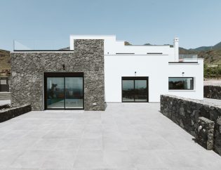Alucansa — Sistemas de aluminio en Canarias